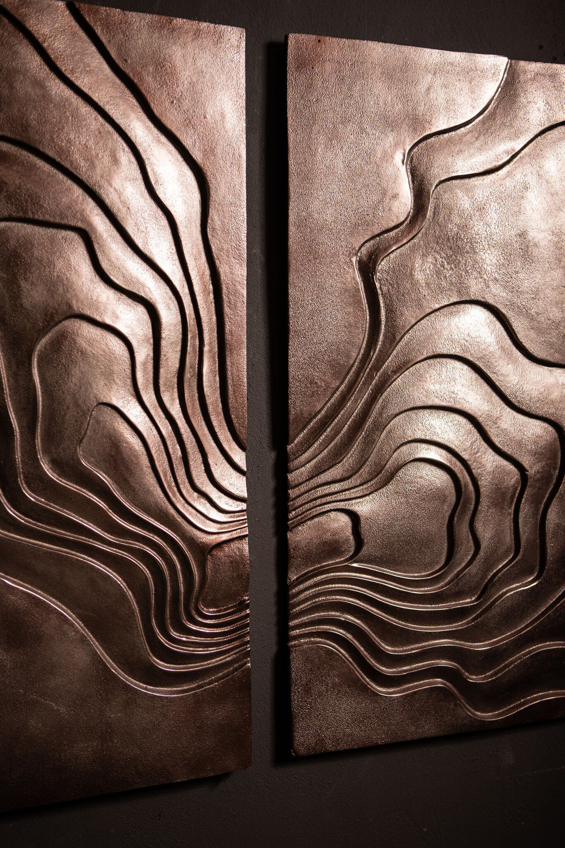 Erike Bronze Casted Alu Wall Panel Wave In 2 Parts PTMD