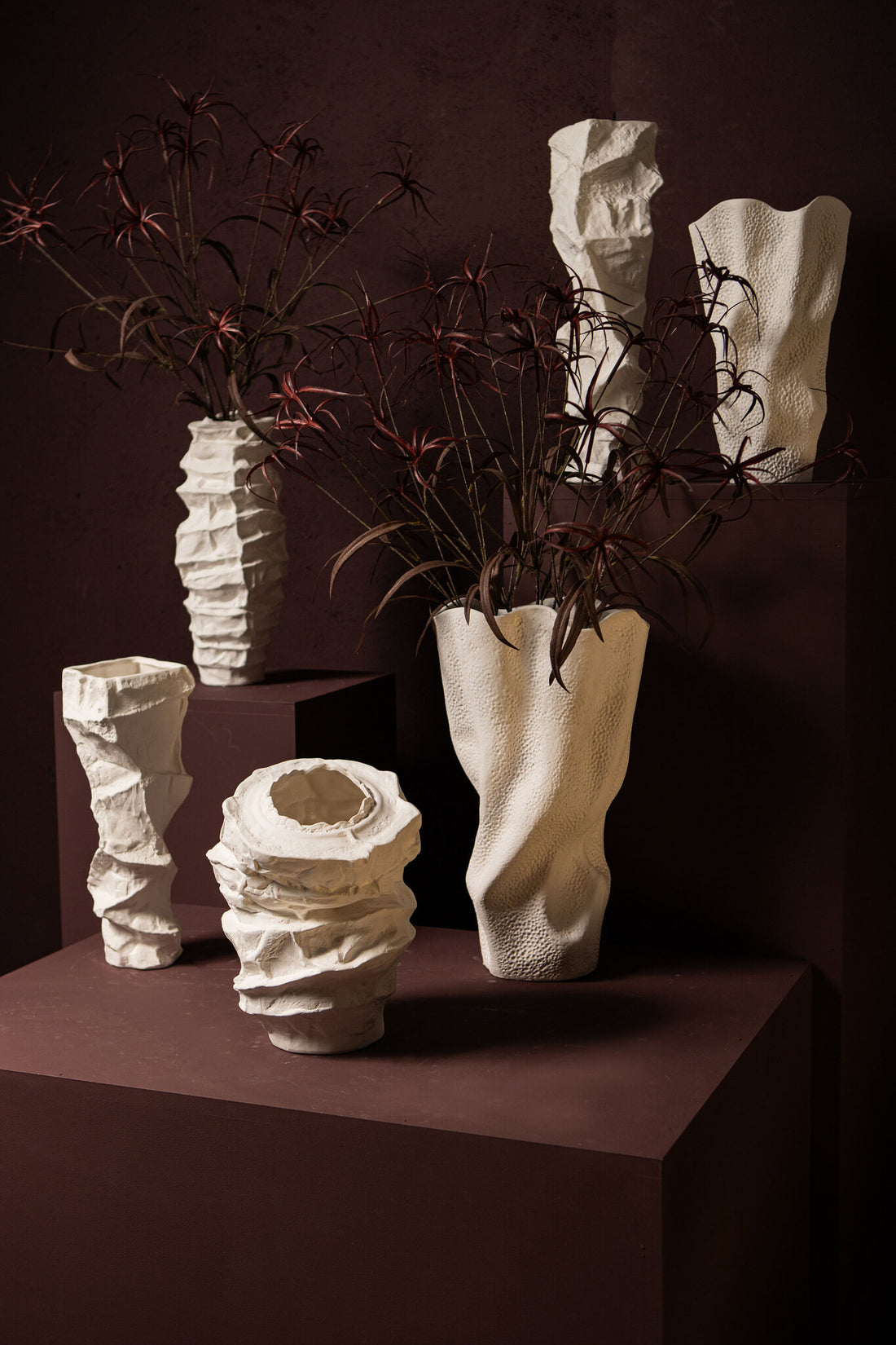 Aharon White Ceramic Irregular Shaped Vase Slim S 20x18x42cm PTMD