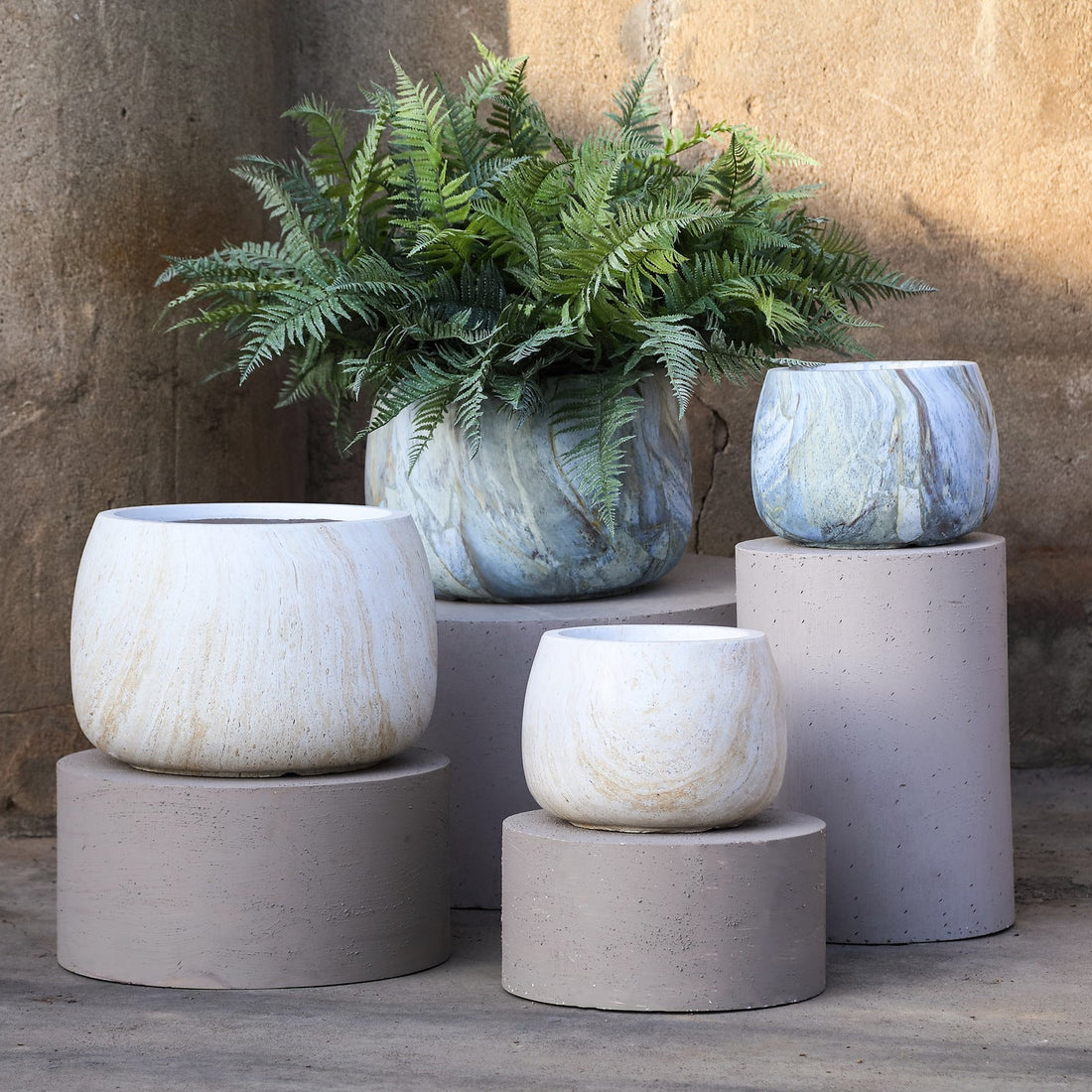 Amilee Blue GRC Marble Look Pot Round Set Of 2 PTMD