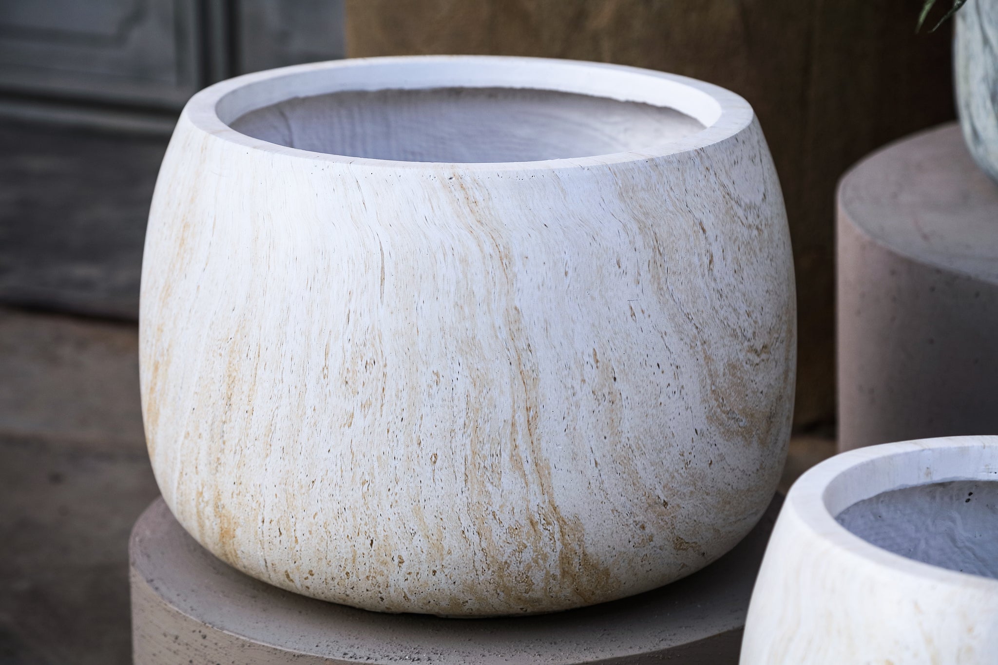 Amilee Beige GRC Marble Look Pot Round Set Of 2 PTMD
