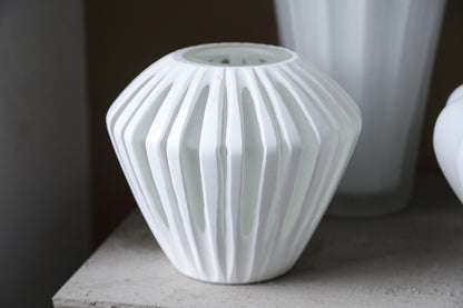 Ireka White Handcut Solid Glass Angular Round M PTMD