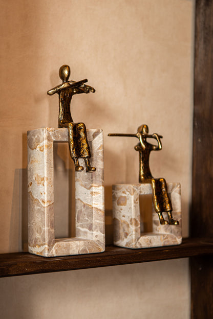 Aleria Gold Casted Alu Violin Lady On Marble Base PTMD