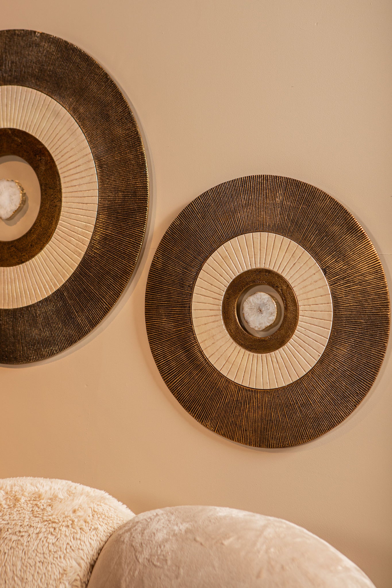 Wandpaneel Jacci Goud Aluminium Center Stone Rond Small PTMD
