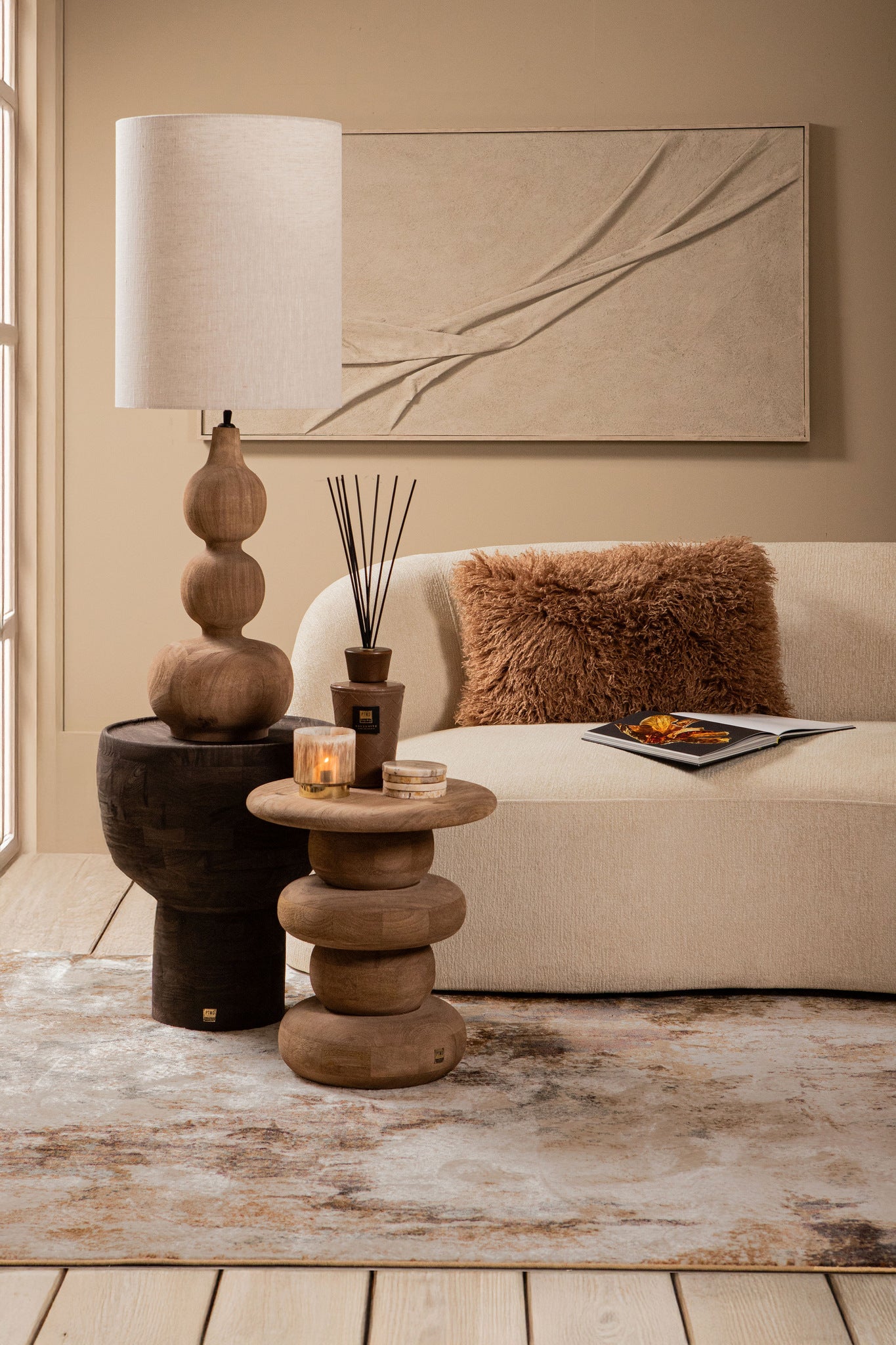 Bijzettafel Erno Bruin Mango Hout Op Voet Rond PTMD