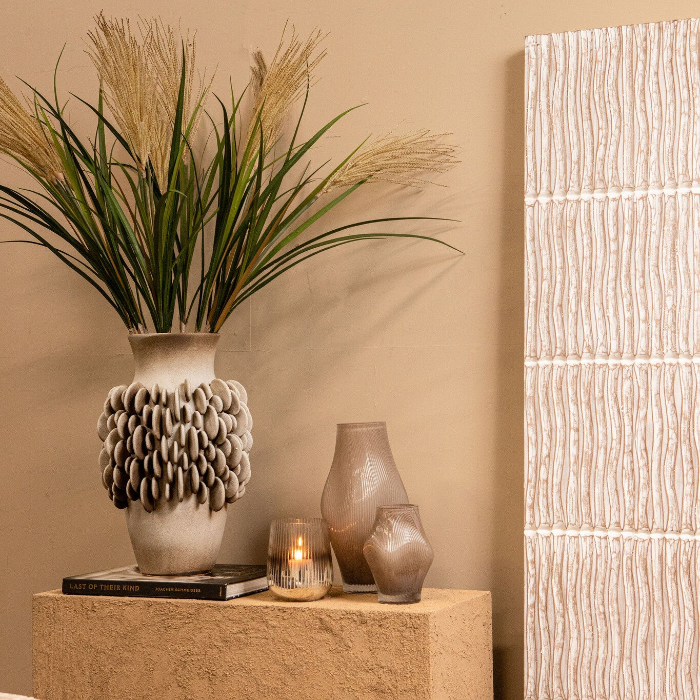 Wina Beige Ceramic Vase With Round Scales High Small PTMD