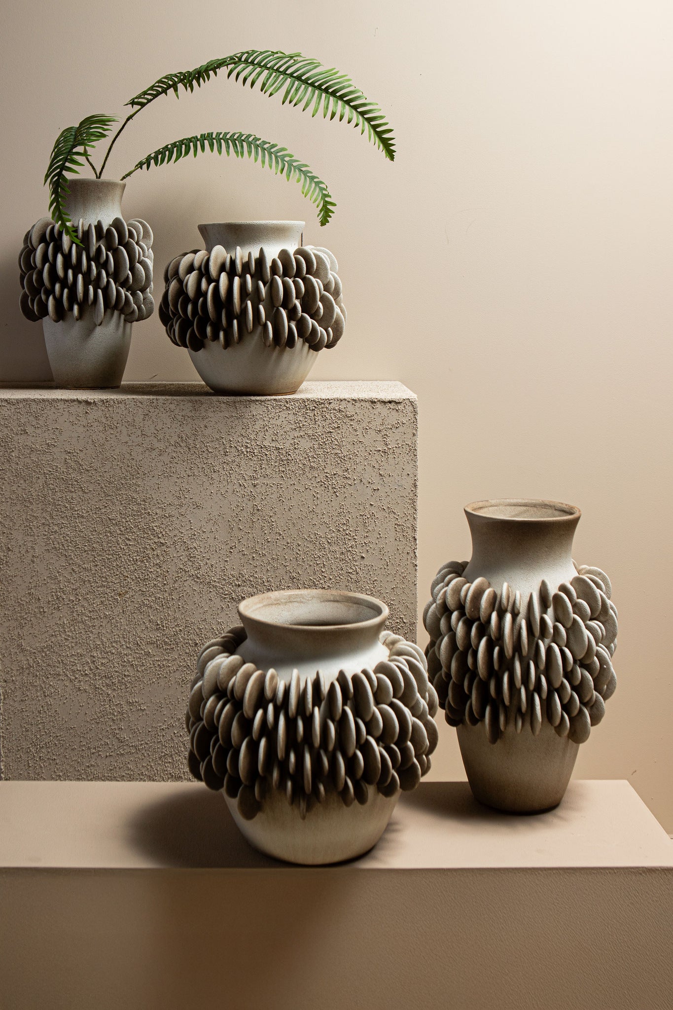 Wina Beige Ceramic Vase With Round Scales High Small PTMD