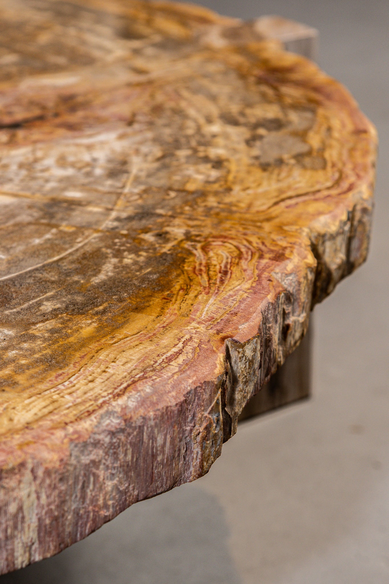 Salontafel Kayo Naturel Versteend hout 3 Poten Hoog PTMD