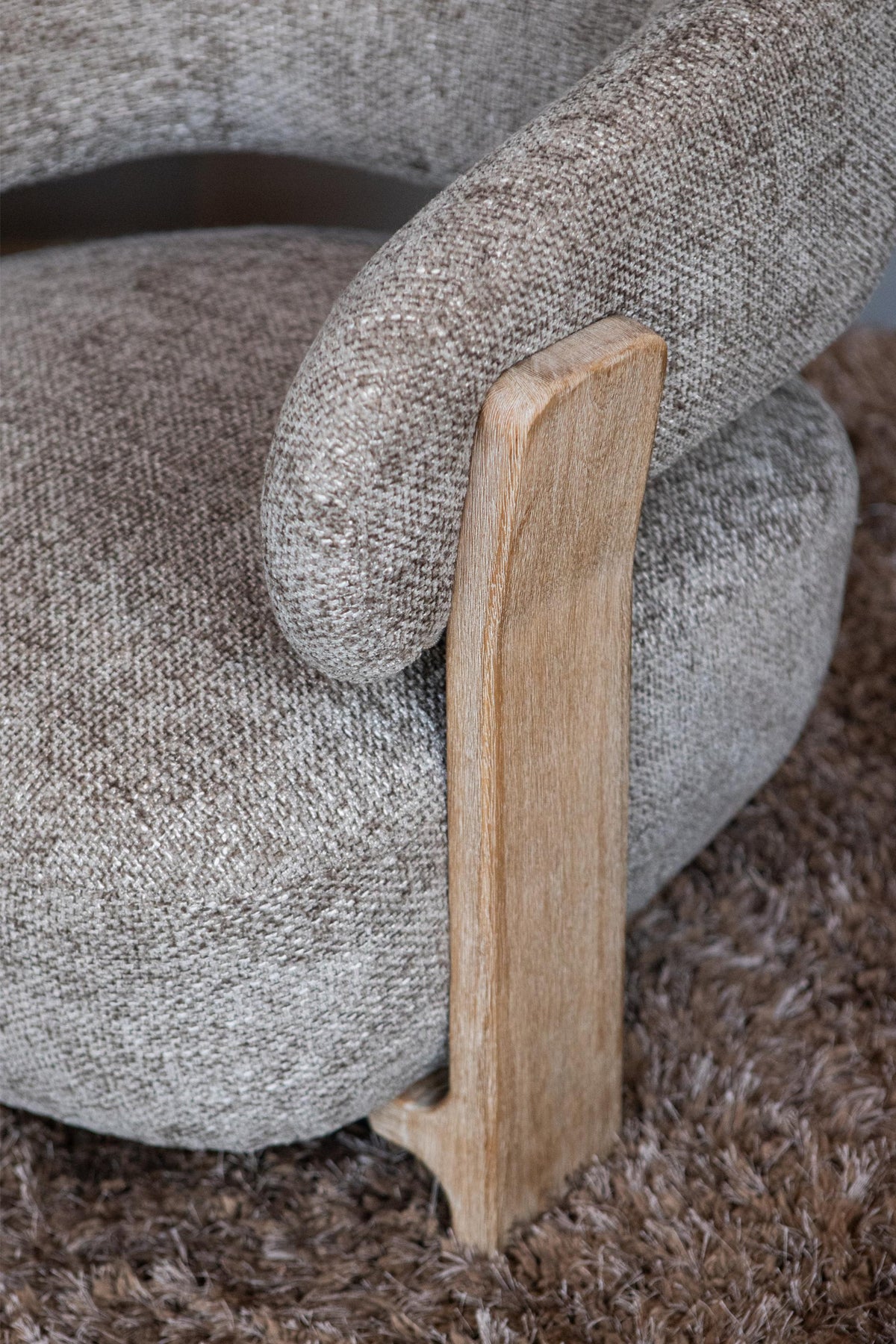 Mire Taupe Sessel Legacy 3 Mink Gummibaumholz PTMD