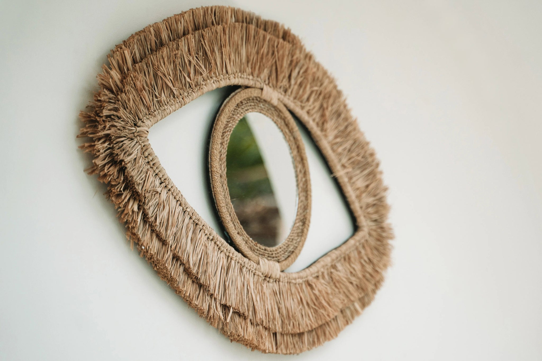De Raffia Eye Spiegel - Naturel - M 70x40cm