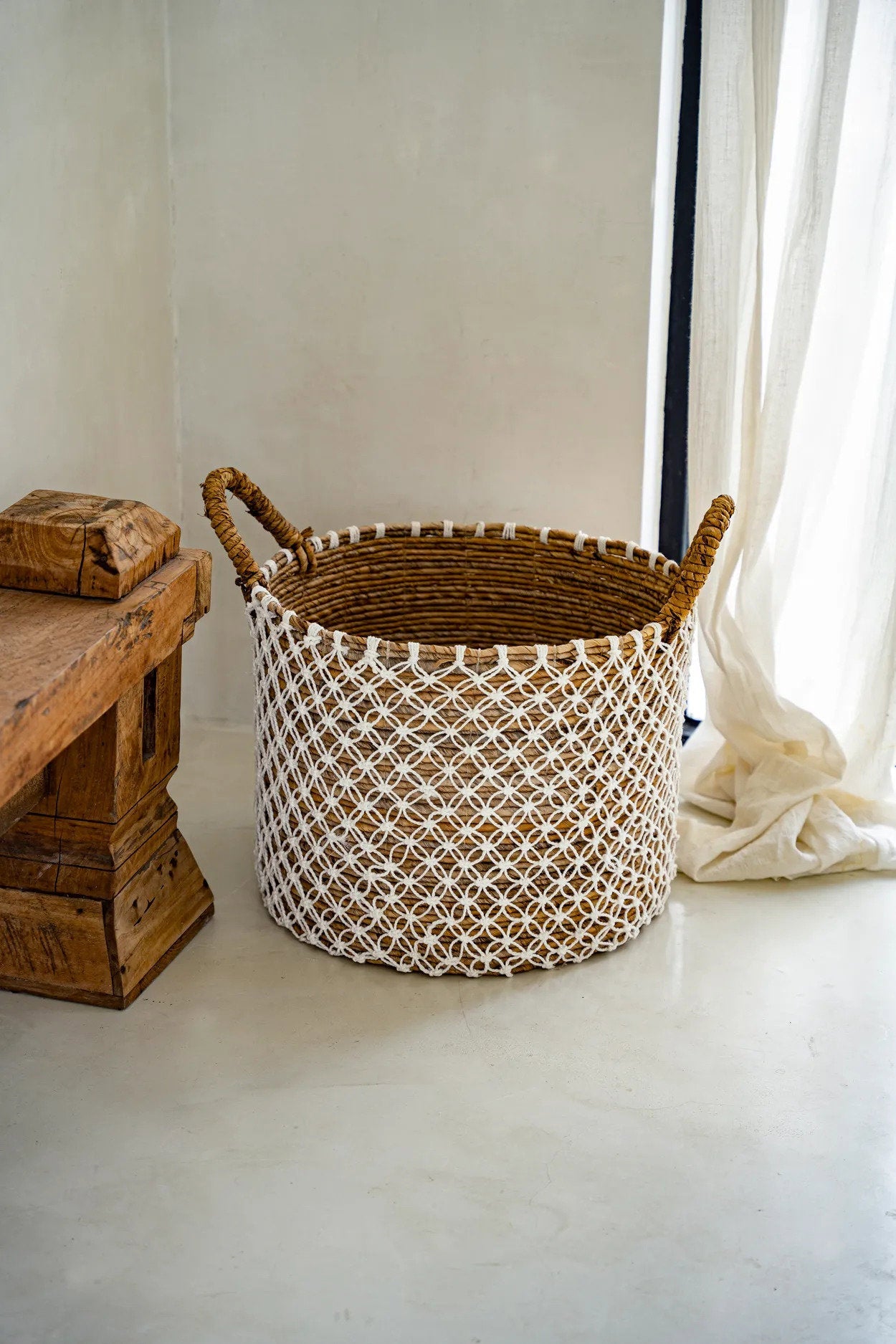The Crossed Stitched Macrame Basket - Large