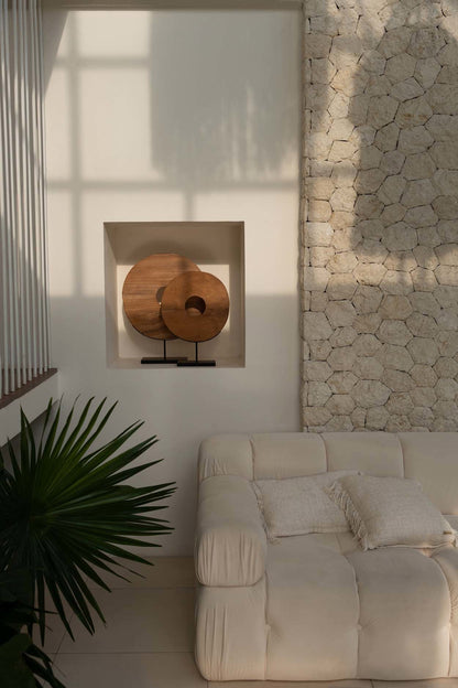 De Teak Disc op Stand - M H50cm