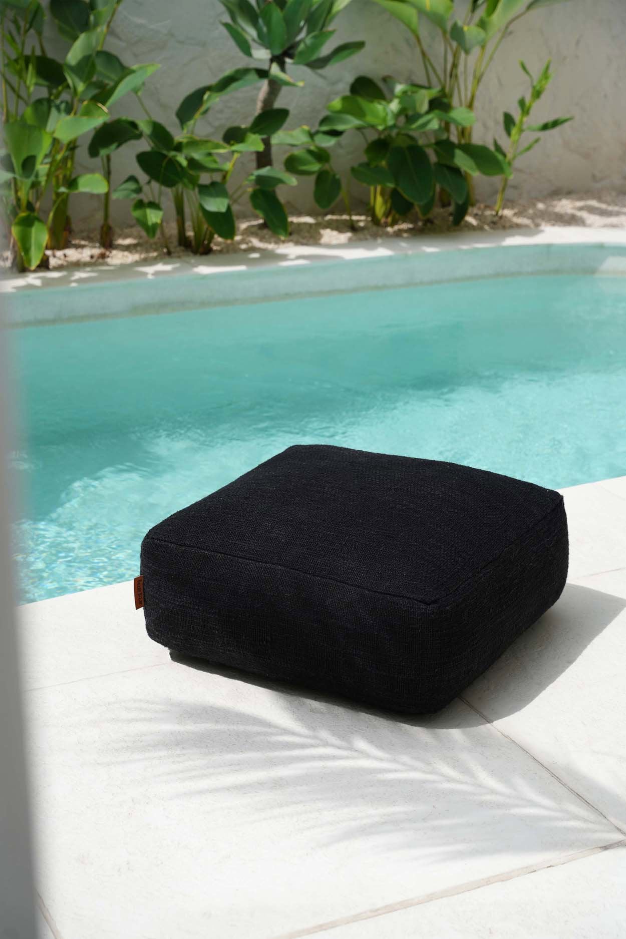 De Comfy Poef - Zwart Bazar Bizar