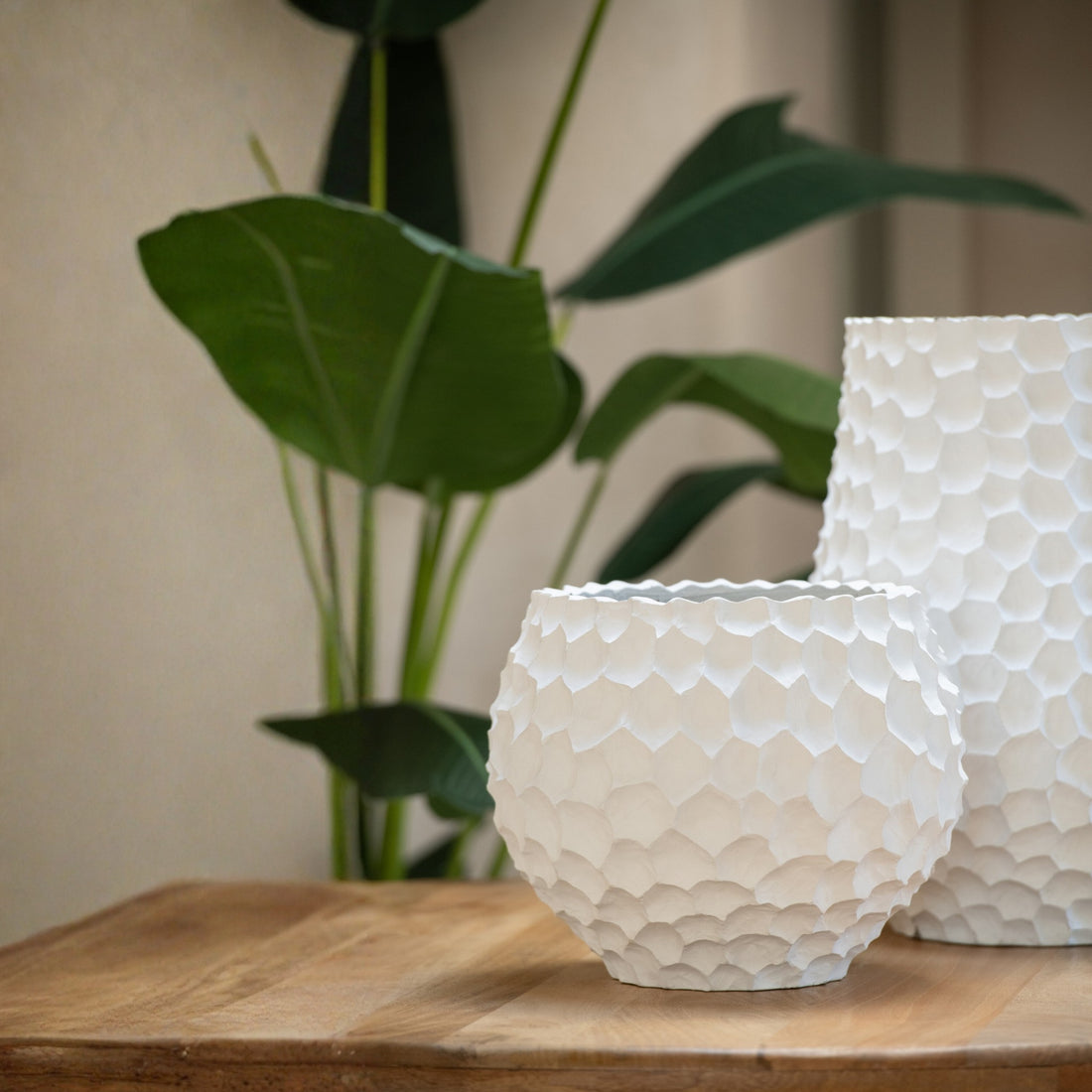 Bloempot Inkepingen + Buiten Zand Wit Medium J-Line