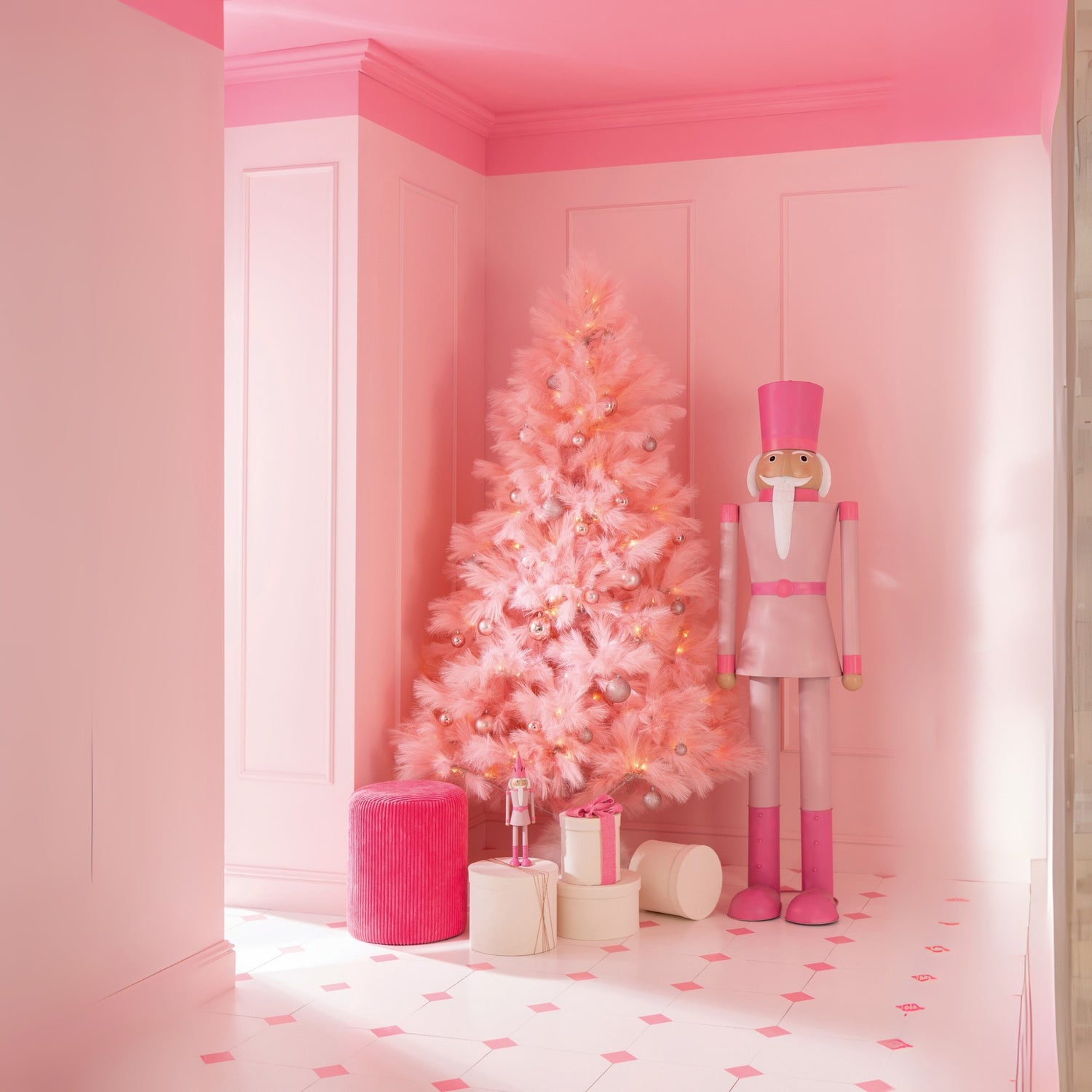 Kerstboom Kunstmatig Pvc Roze Large H210cm J-Line