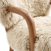Avelon Fauteuil Echte Schapenvacht Beige Essenhout van PTMD, extra aanzicht van de fauteuil in beige