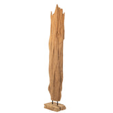 Beeld Abstract Mira van J-Line, teakhouten sculptuur met diepe groeven in warme naturel tint, zijaanzicht