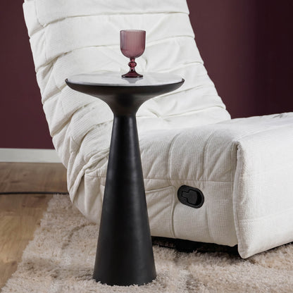 Ronde bijzettafel Essy zwart marmer met metalen onderstel, modern minimalistisch design van Starfurn
