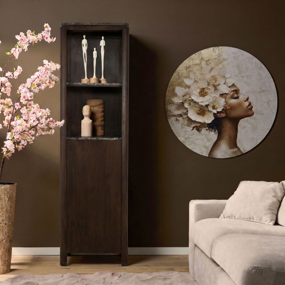 Smalle bruine boekenkast Dallas van Starfurn voor woonkamer of studeerkamer