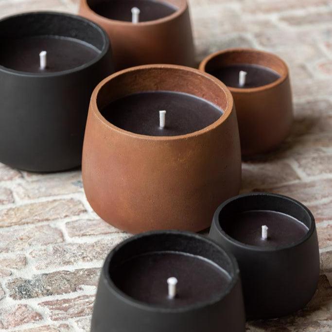 Buitenkaars Cement Bruin Small - 18u - Buitenkaars - J-Line - livinglovely.nl