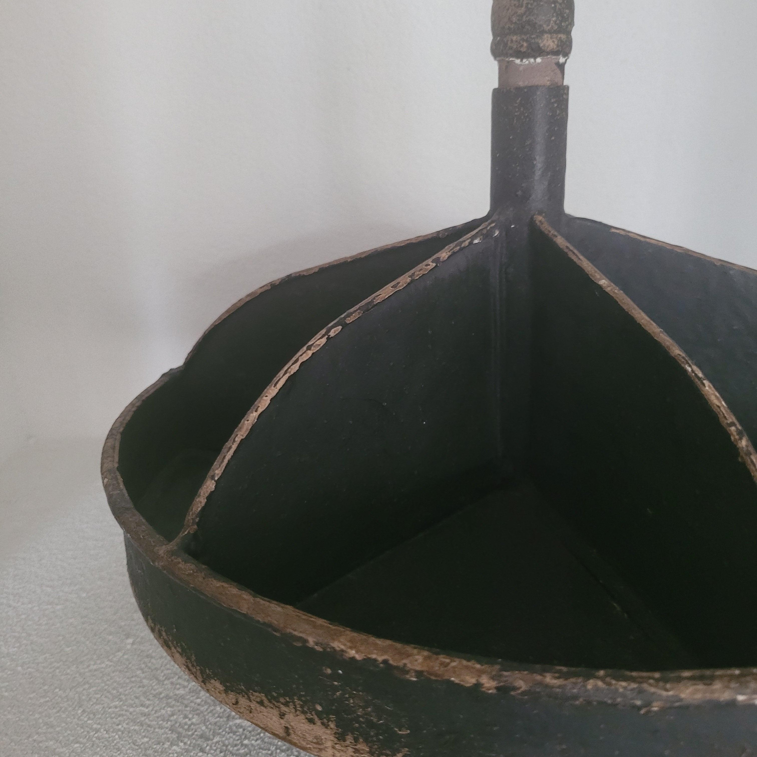 Carrousel van hout en metaal - Keukenaccessoire - Living Lovely - livinglovely.nl