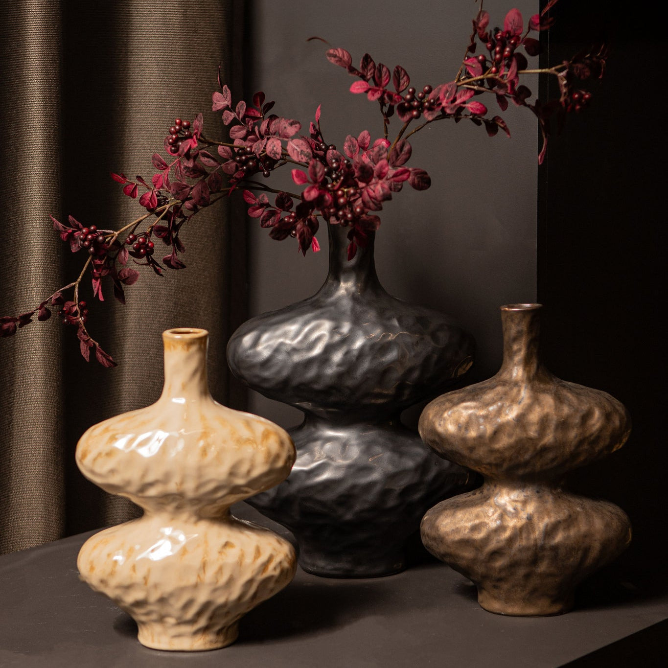 Chelsean Bronze Oval Bulby Shaped Ceramic Vase L 28x16x40cm PTMD - Vaas - PTMD - livinglovely.nl