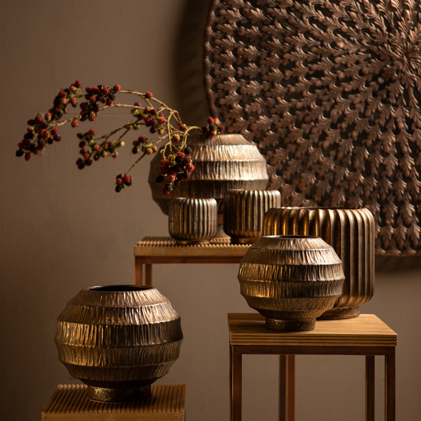 Cherith Bronze Round Ceramic Pot Ribbed L Dia34x30cm PTMD - Pot - PTMD - livinglovely.nl