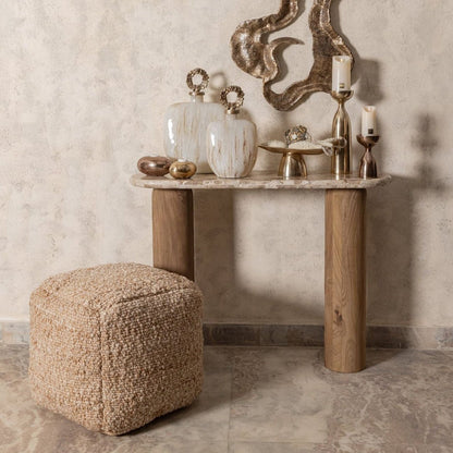 Claude Sidetable Large van PTMD, sidetable met marmeren blad in een interieur