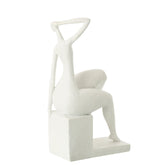 Dame Zittend Op Vierkant Resine Mat Wit - Beeld - J-Line - livinglovely.nl