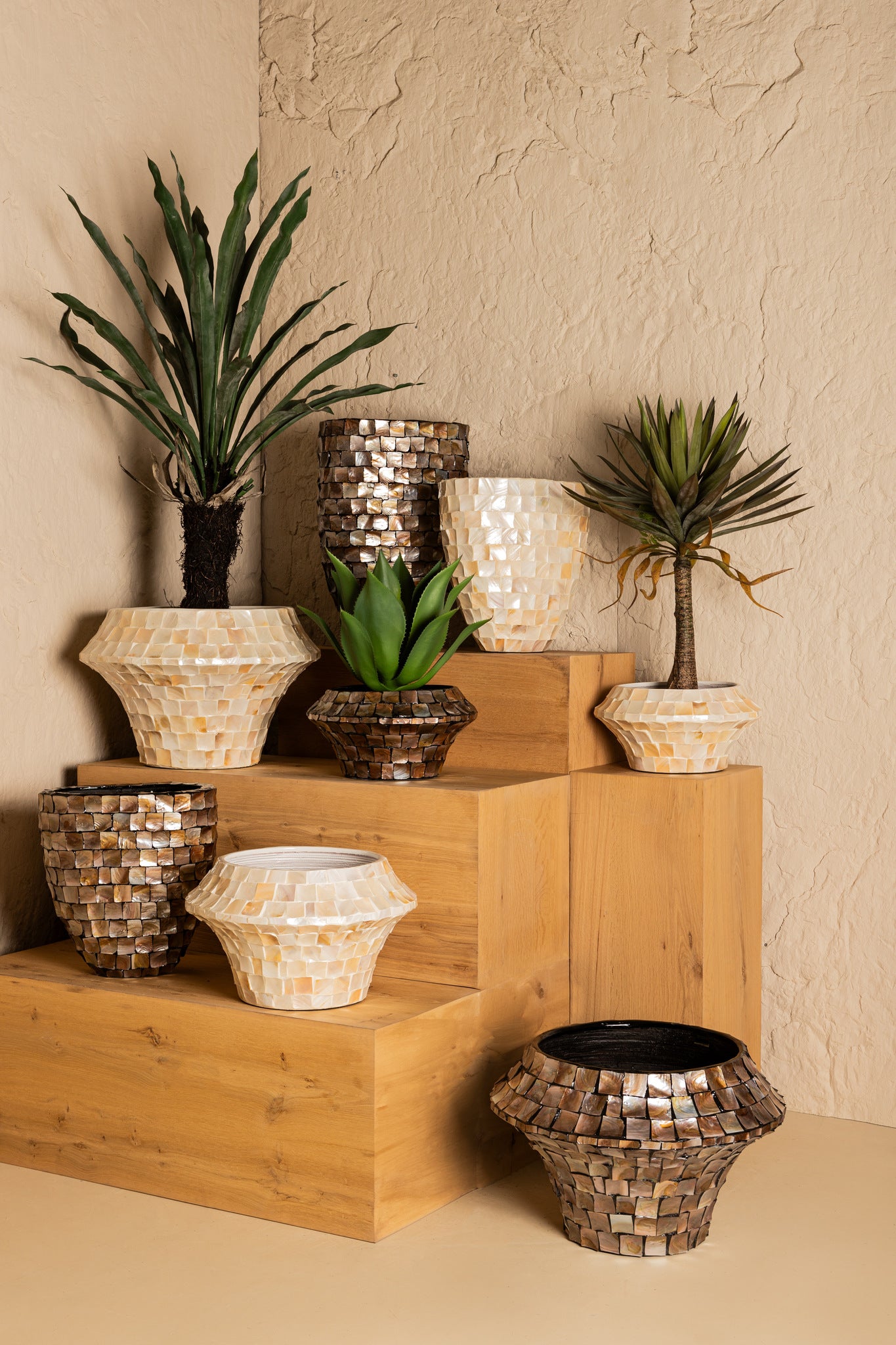 Daven Bronze Poly Shell Bamboo Pot Round Low S 41x41x20cm PTMD - Pot - PTMD - livinglovely.nl