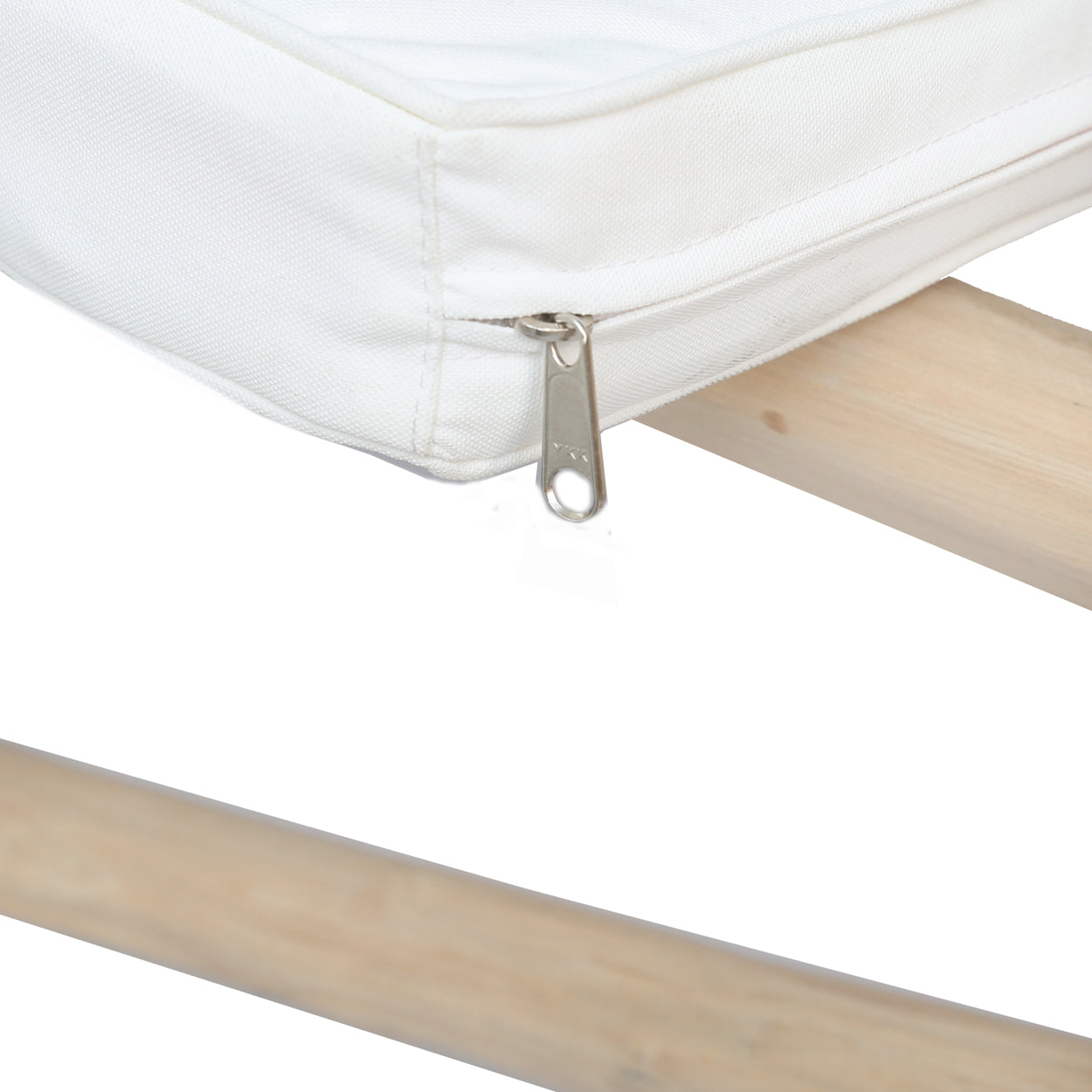 De Island Eenzit - Naturel Wit - Outdoor loungestoel - Bazar Bizar - livinglovely.nl