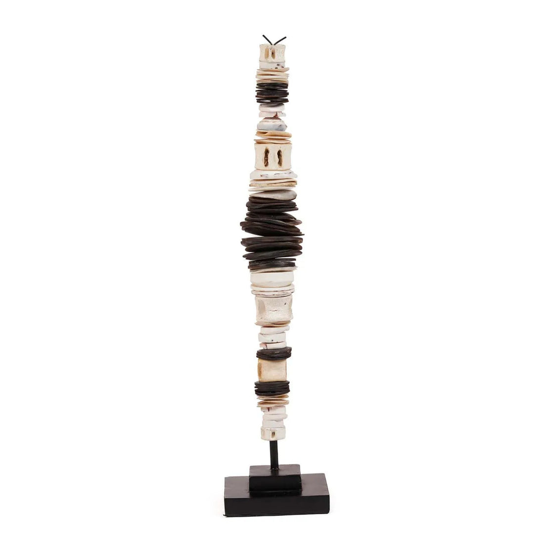 De Money Shell op Stand - M - Ornament - Bazar Bizar - livinglovely.nl
