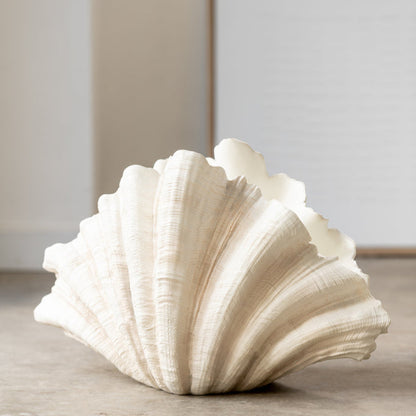 Deco Vaas Mossel Schelp Polyresine Gebroken Wit - Vaas - J-Line - livinglovely.nl