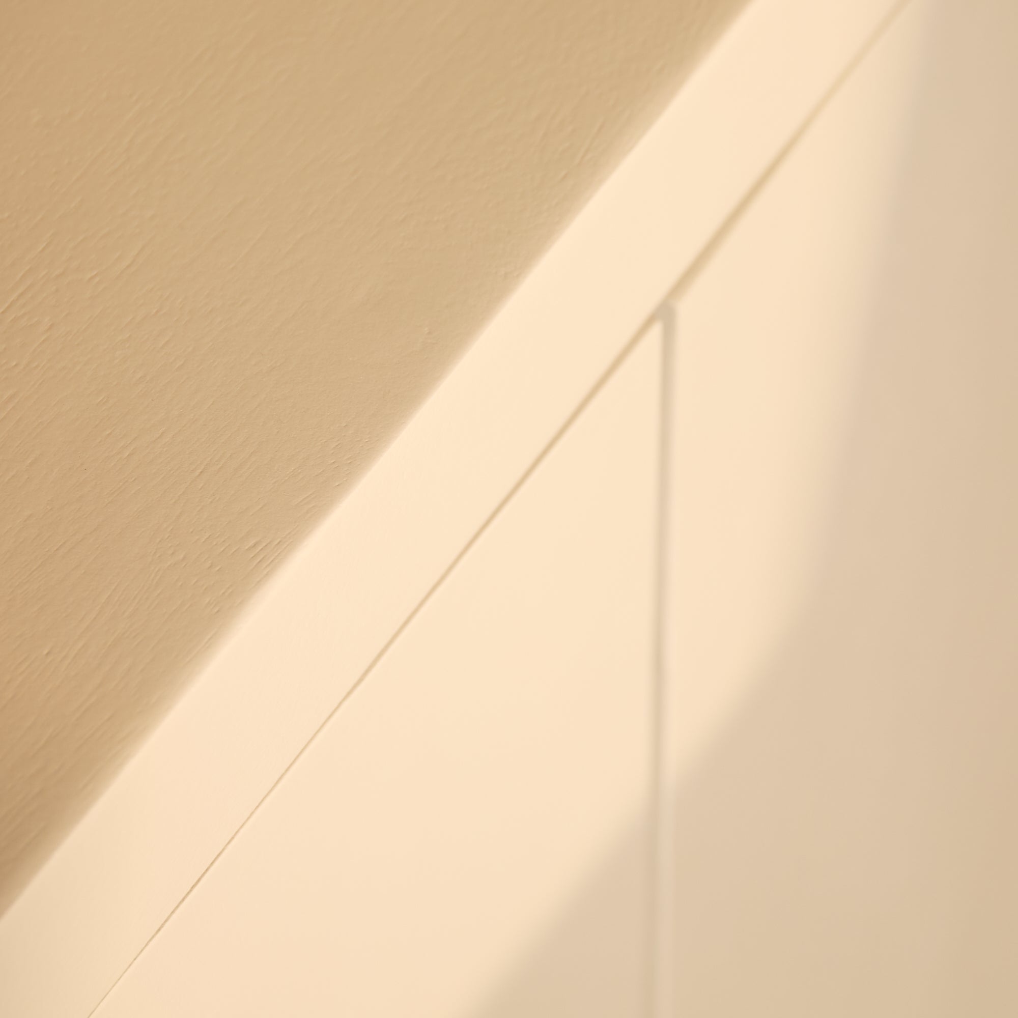 Dressoir Brussel Zand 200cm van Starfurn van opzij gezien, 45 cm diep en 80 cm hoog