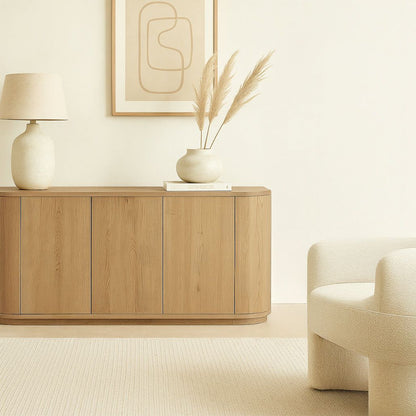 Dressoir Novero naturel 170cm in een eetkamer