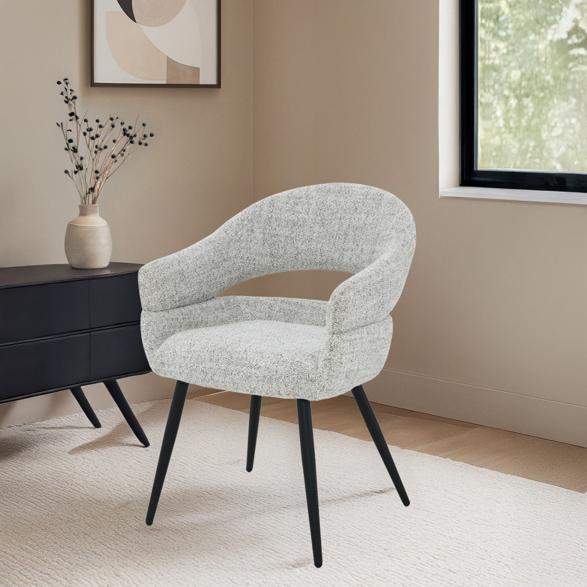 Eetkamerstoel Megan Bisque Oasis van Livingfurn, B58cm x D62cm x H85cm