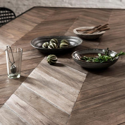 Eetkamertafel Criss Cross van DTP Home schuin van boven gezien