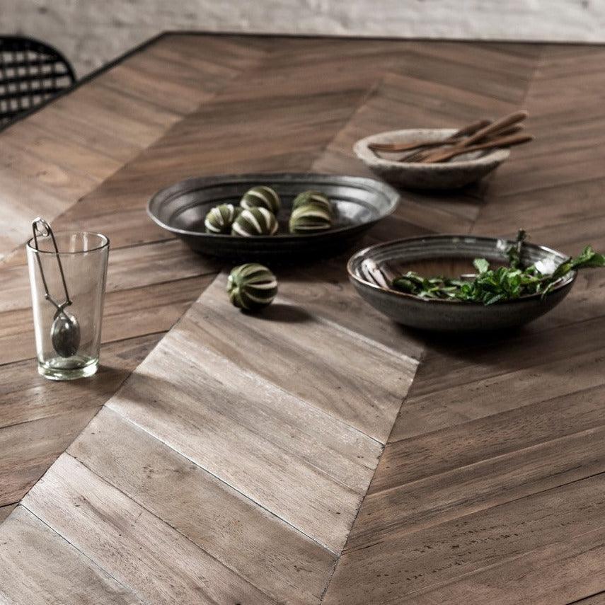 Eetkamertafel Criss Cross 240cm van DTP Home schuin van boven gezien