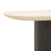 Eettafel Maroon ovaal met mortex tafelblad van bovenaf gezien