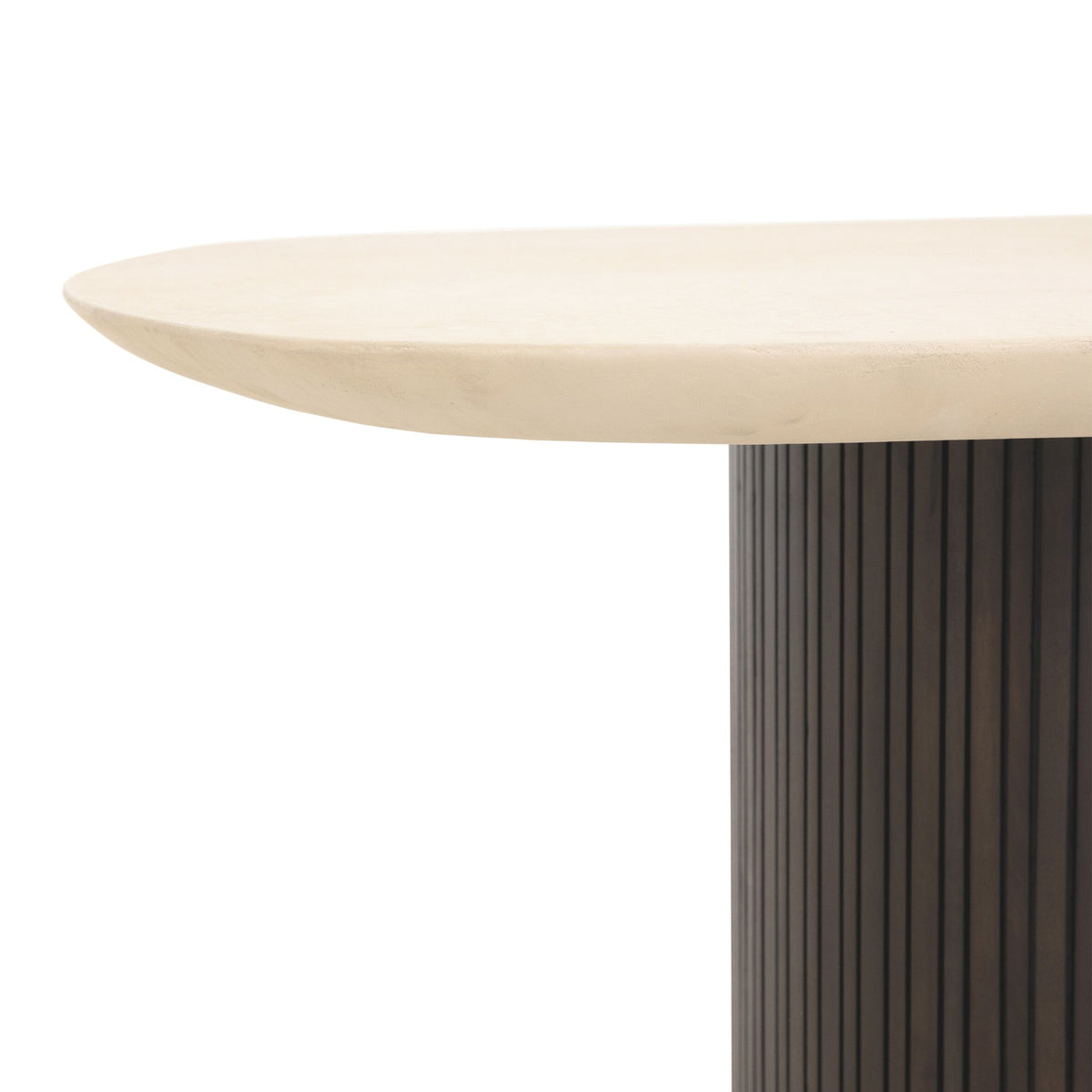 Eettafel Maroon ovaal met mortex tafelblad van bovenaf gezien