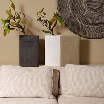 Elenia pot large van PTMD gestyled in huis, hoge khakikleurige keramieken pot