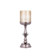 Eliviana Brass Casted Alu Stormlight Beige Glass M van PTMD, messingkleurig windlicht met beige glas op witte achtergrond