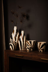 Evelin Dark Brown Oval Ceramic Vase With Lines S 23x15x44.5cm PTMD - Vaas - PTMD - livinglovely.nl