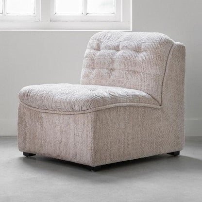 Fauteuil Liberty Glamour Naturel van MUST Living, zijaanzicht met houten poten