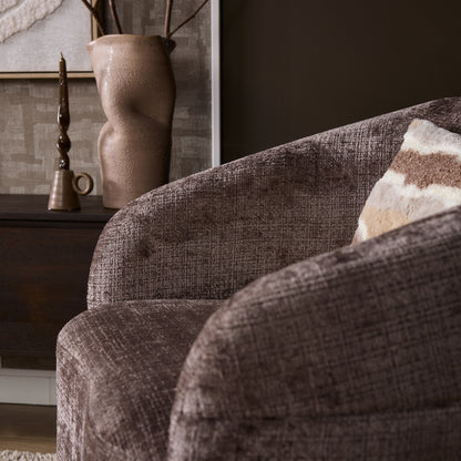 Draaibaar onderstel van de fauteuil Yara van Starfurn in detail