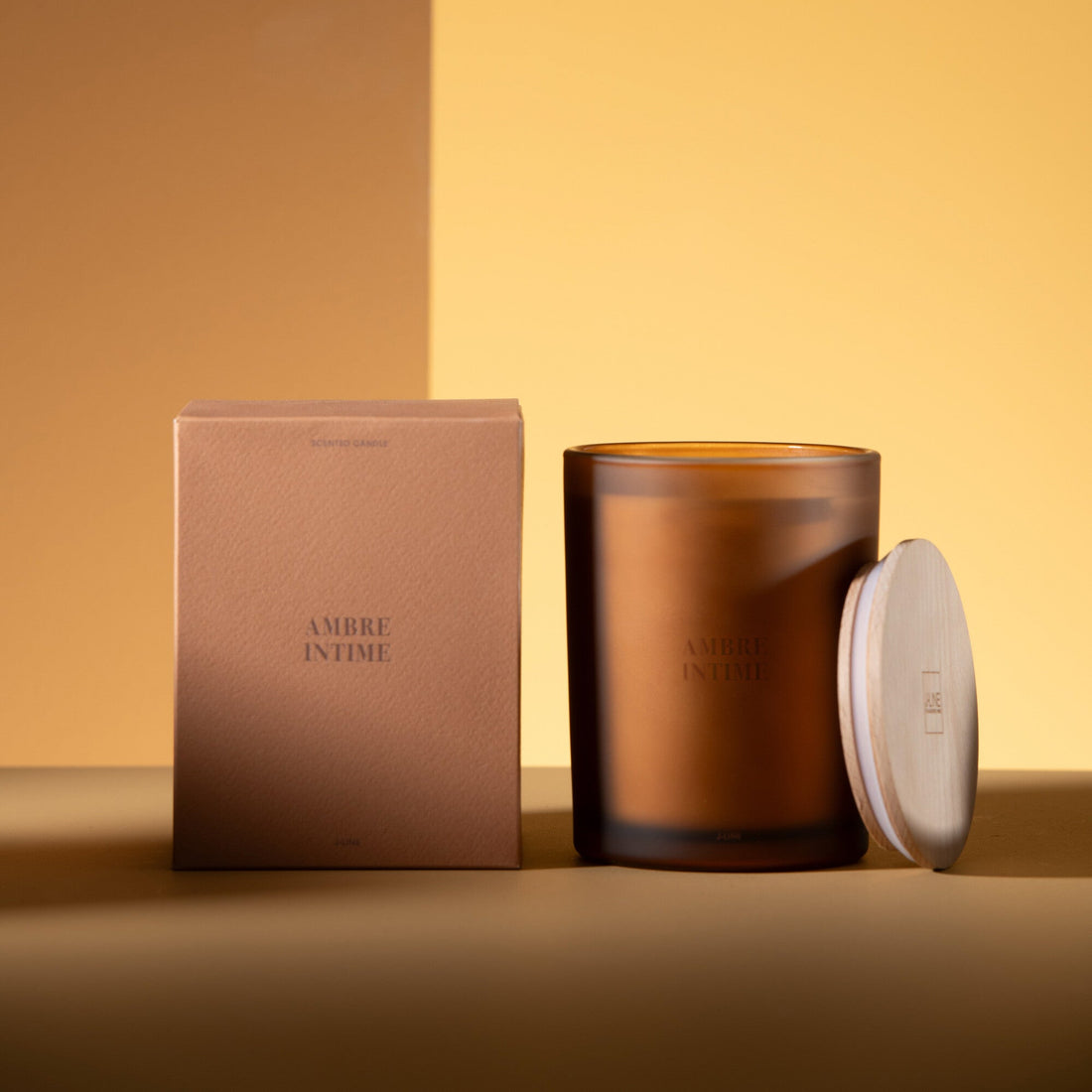 Geurkaars Accords Essentiels Ambre Intime 52 Uur
