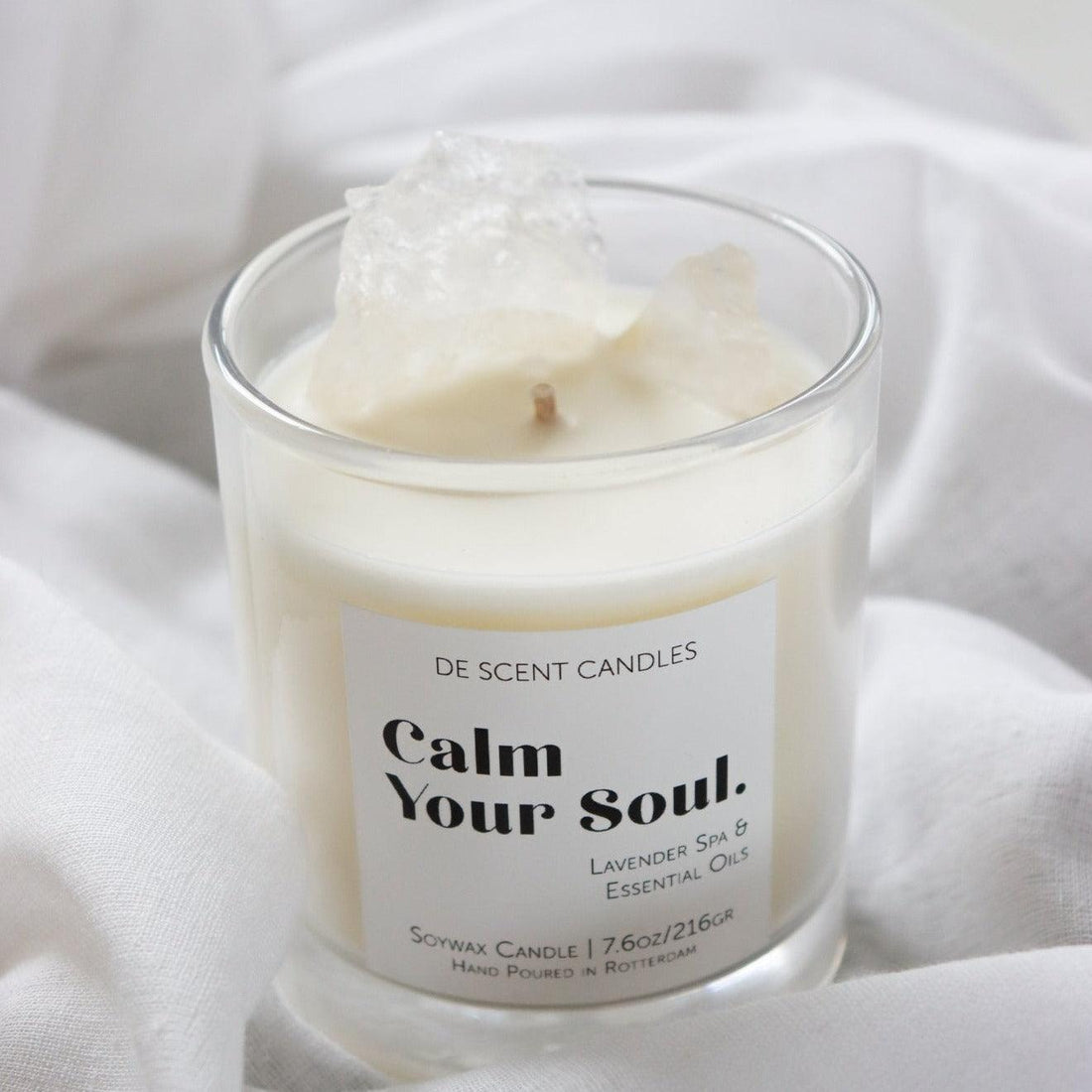 Geurkaars Calm Your Soul met Edelsten Incl Spotify Playlist - Geurkaars - De Scent - livinglovely.nl