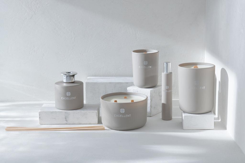 Geurkaars Excellent Glas Beige Large-40u - Geurkaars - J-Line - livinglovely.nl