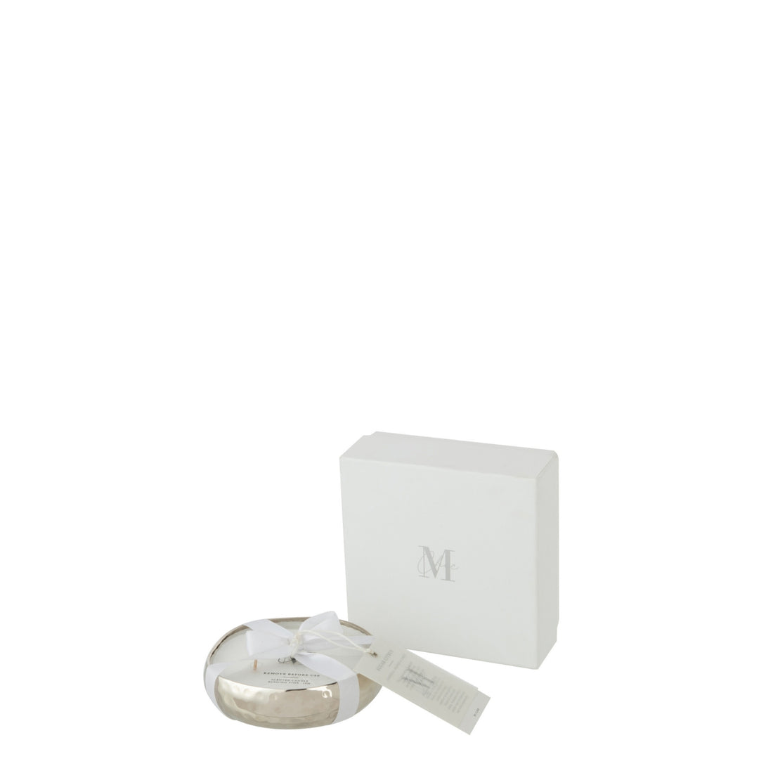 Geurkaars M-Chic Metaal Zilver Small van J-Line, ronde zilverkleurige metalen houder met witte was naast witte cadeaudoos