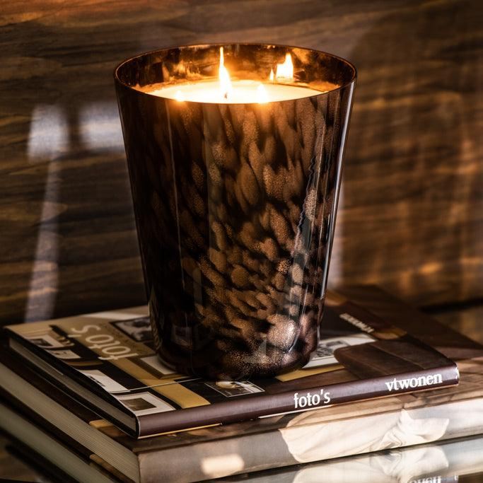 Geurkaars Noa Sandalwood Zwart/Goud Large 95uur - Geurkaars - J-Line - livinglovely.nl