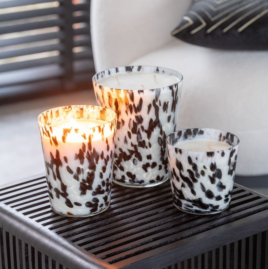 Geurkaars Noa Zwart/Wit Small-50u J-Line - Geurkaars - J-Line - livinglovely.nl